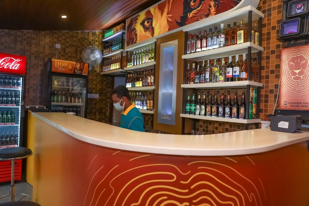 ゲストハウス Lake Reach Hotel キャンディー スリランカ
