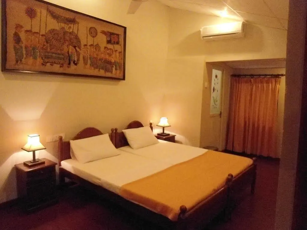 Lake Reach Hotel キャンディー スリランカ